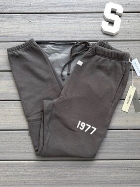 Essentials cuffed sweatpants Iron 1977 Fear of God